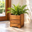Macetero de madera Kinm Motri 30 con ruedas ocultas y autorriego Hidrocapture, color habano, con planta – Artecultivos