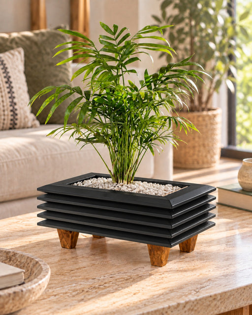 Macetero de Madera Japones II — negro — imagen de ambientación